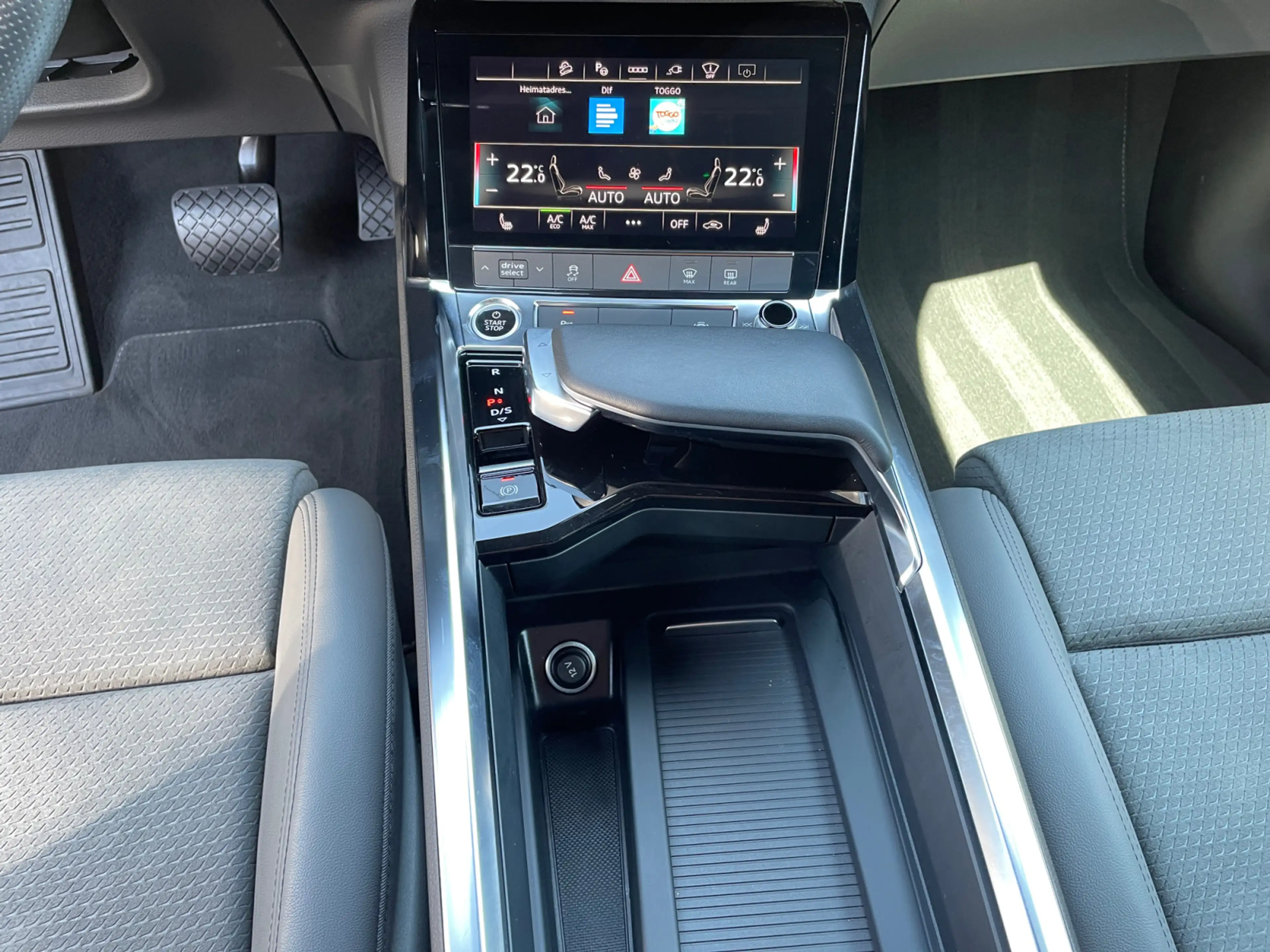 Audi e-tron 55 quattro advanced HUD Navi — photo 8