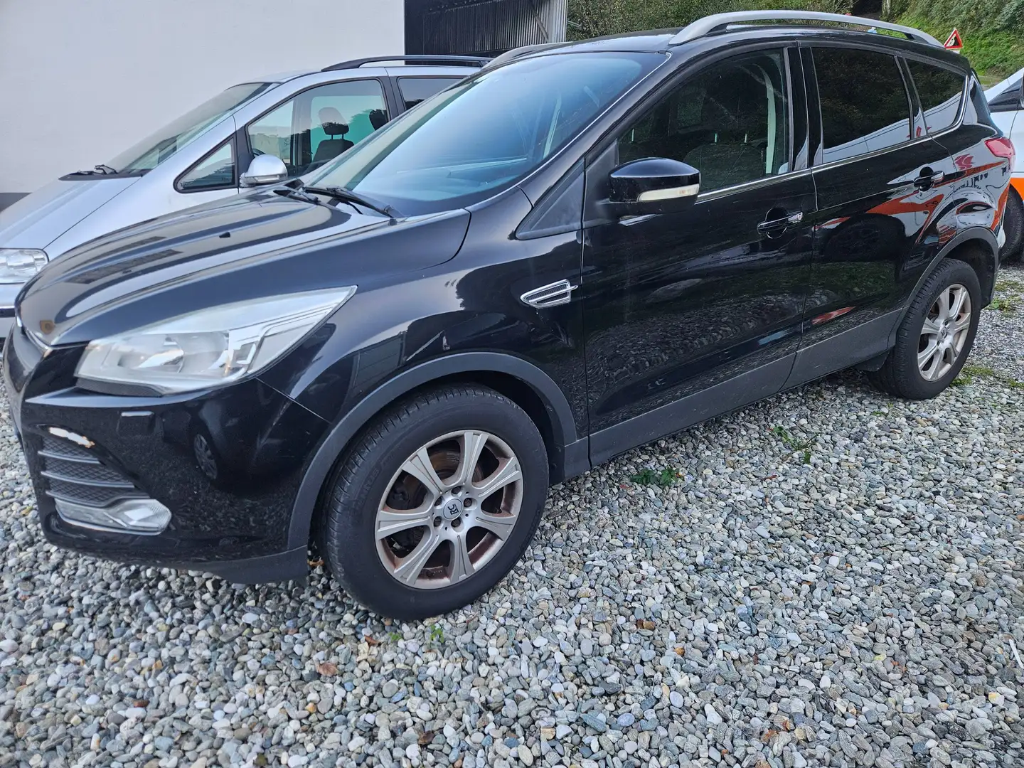 Ford Kuga Kuga 1,6 EcoBoost Trend Trend Schwarz - 1