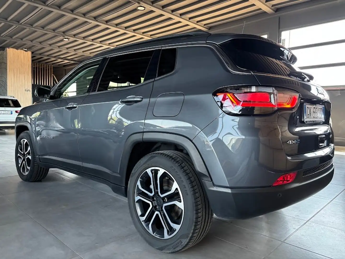 Jeep Compass 1.3 turbo t4 190CV phev Limited 4xe AT6 30.000KM - 2