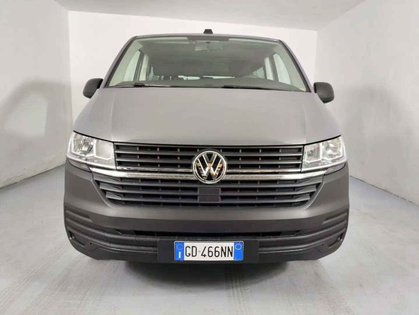 Volkswagen T6 Caravelle 2.0 TDI 110CV PC Trendline Gris - 2
