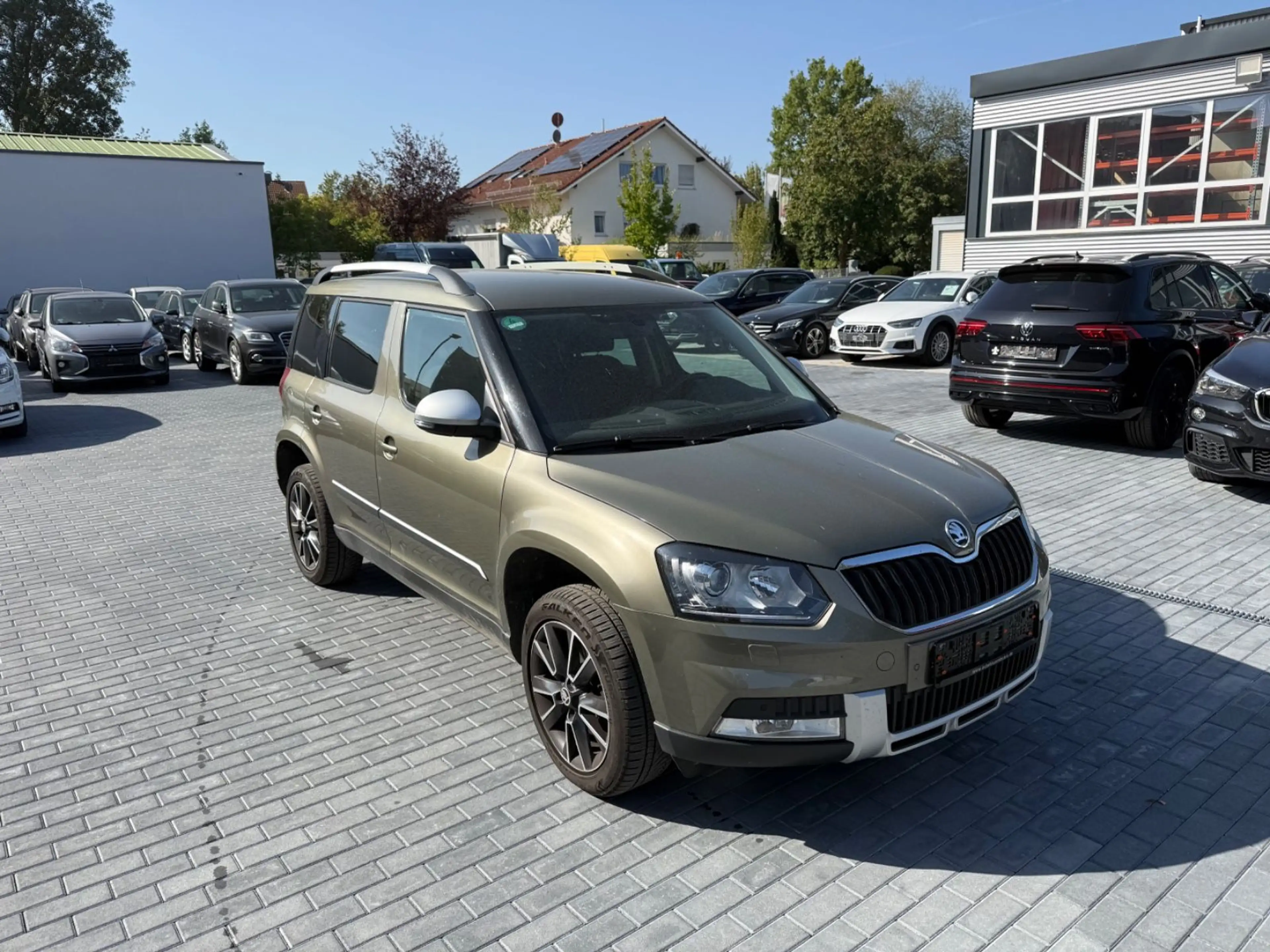 Skoda Yeti Ambition Outdoor 4x4*NAVI*DAB*AHK*XEN — photo 6