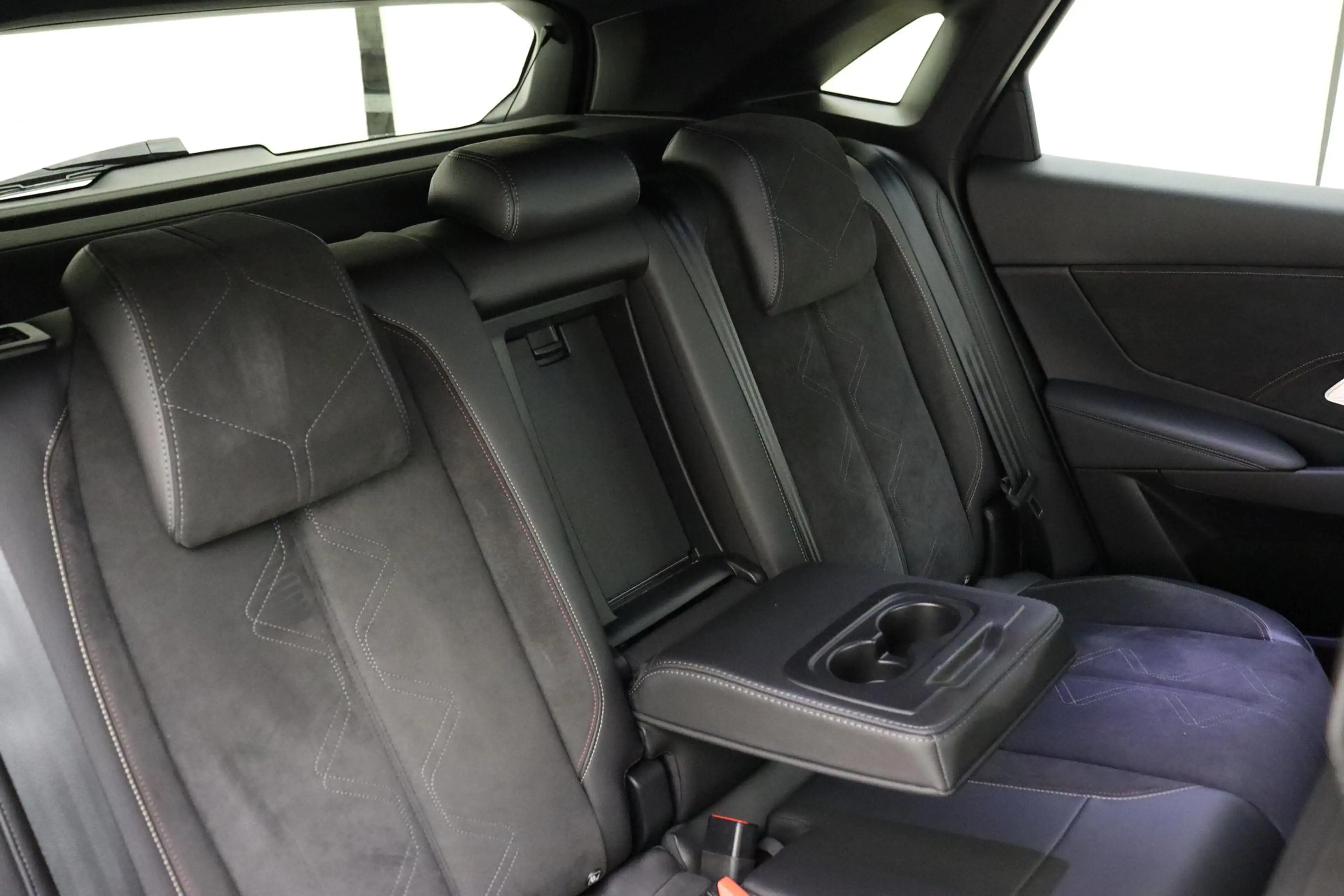 DS Automobiles DS 7 Crossback 1.2 PureTech Performance Line 130 PK | Handgeschak — photo 14