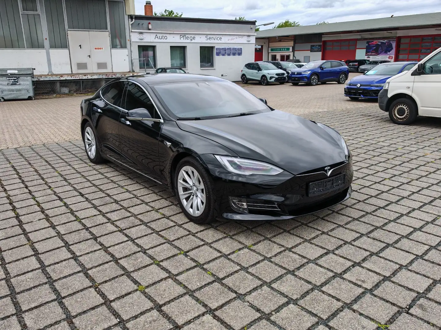 tesla model s
