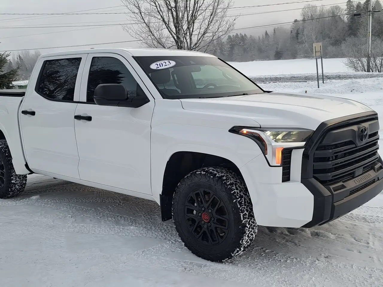 Toyota Tundra снимка Toyota Tundra