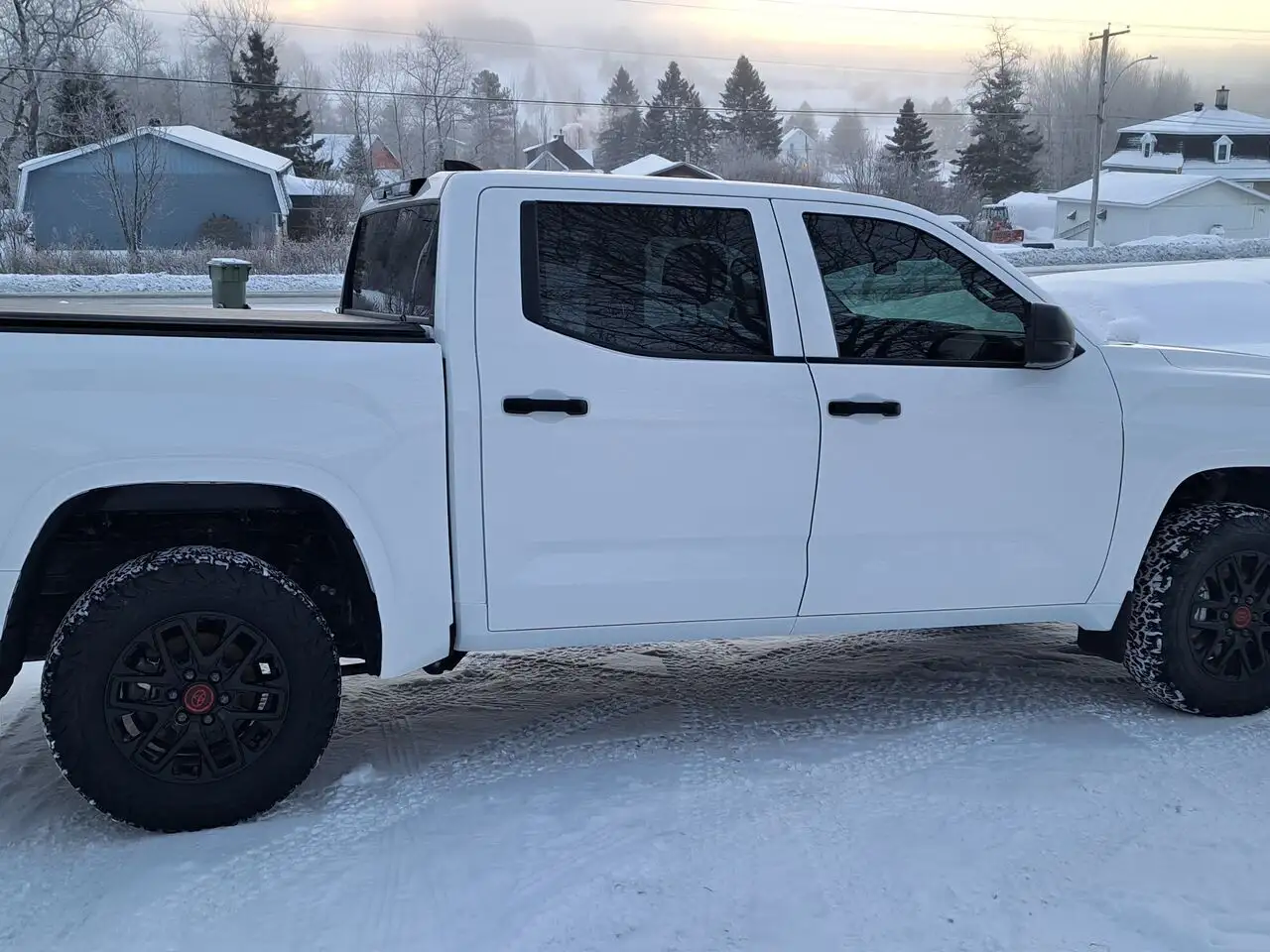 Toyota Tundra снимка Toyota Tundra