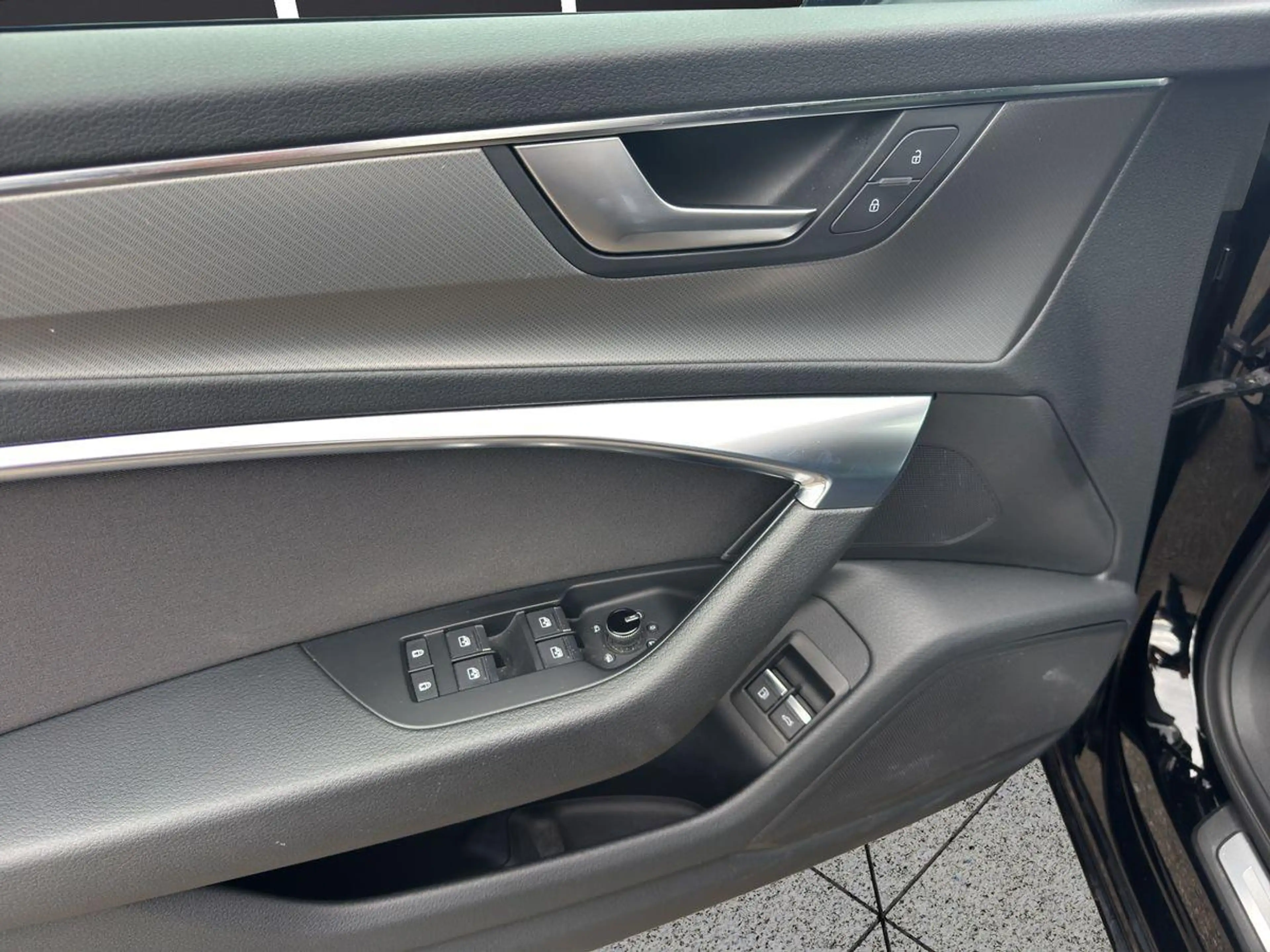 Audi A6 50 TFSI e quattro sport Kamera LED Navi SHZ — photo 12