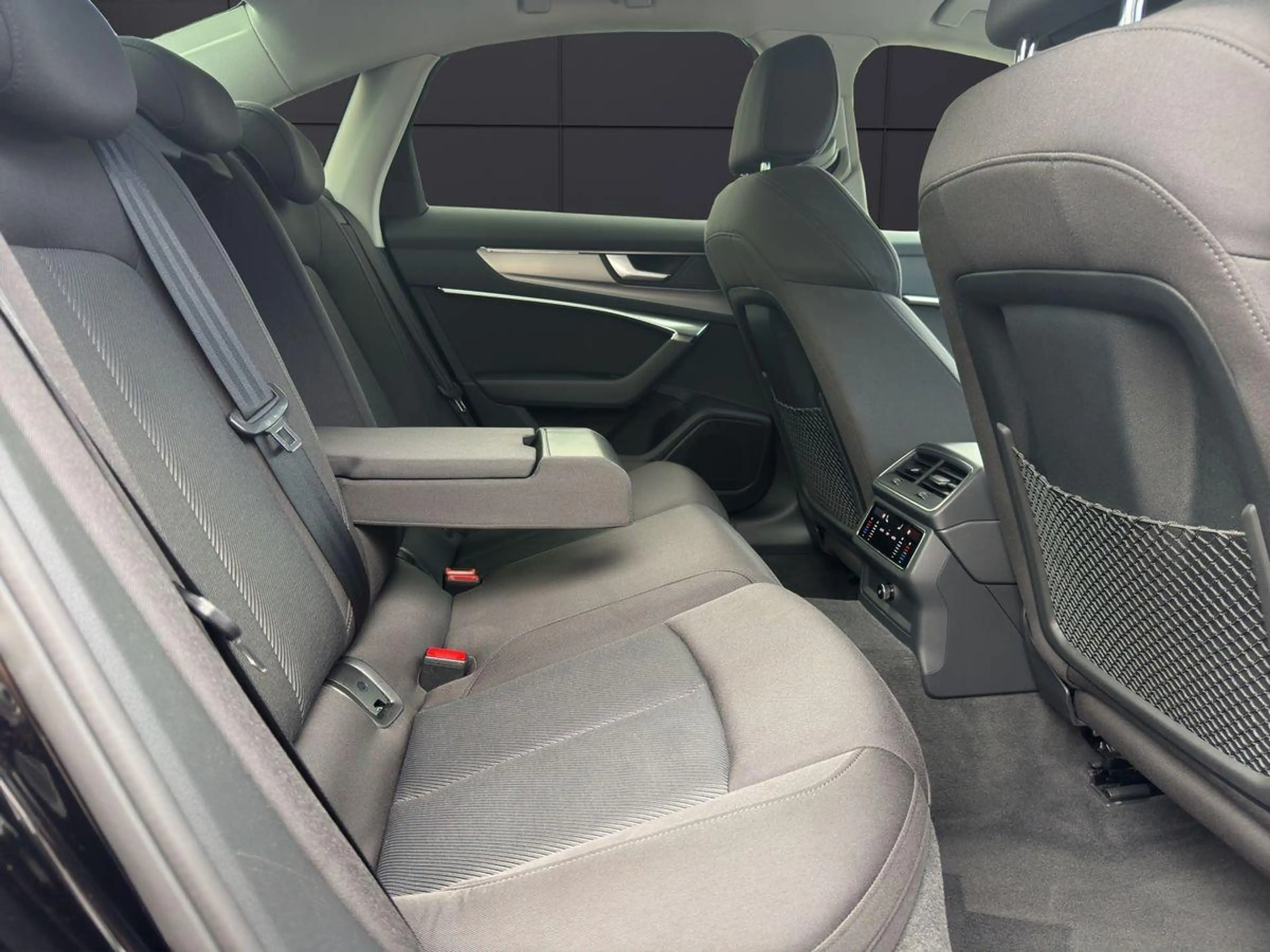 Audi A6 50 TFSI e quattro sport Kamera LED Navi SHZ — photo 15