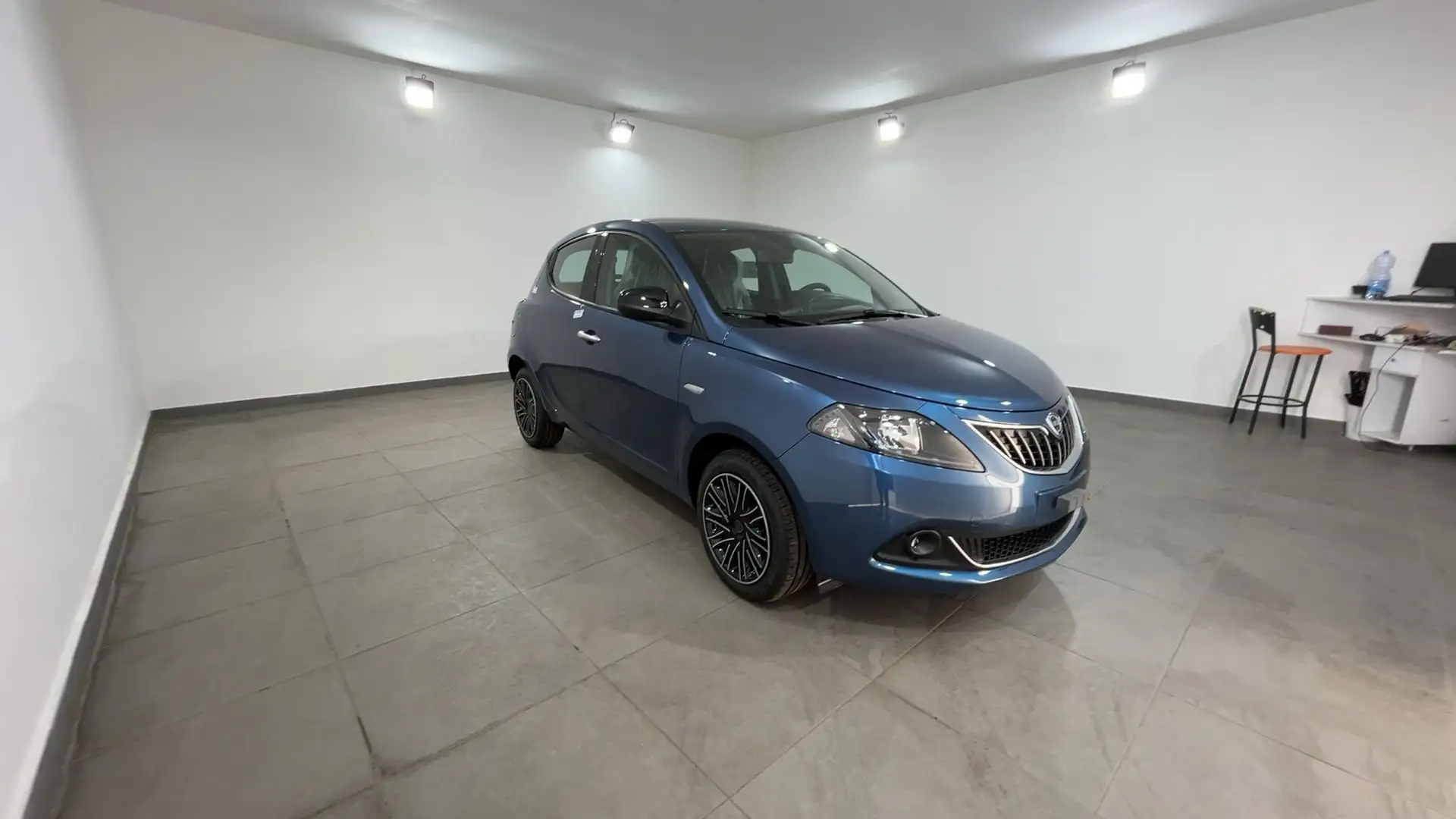 Lancia Ypsilon Ypsilon 1.0 FireFly 70cv Hybrid GOLD MY2 Blu/Azzurro - 1