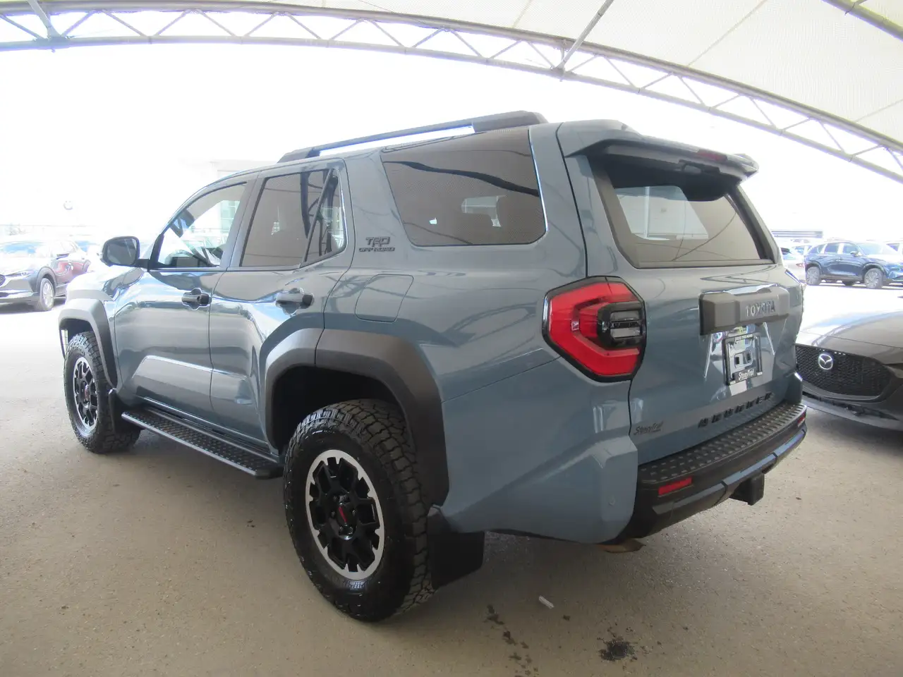 Toyota 4-Runner снимка Toyota 4-Runner