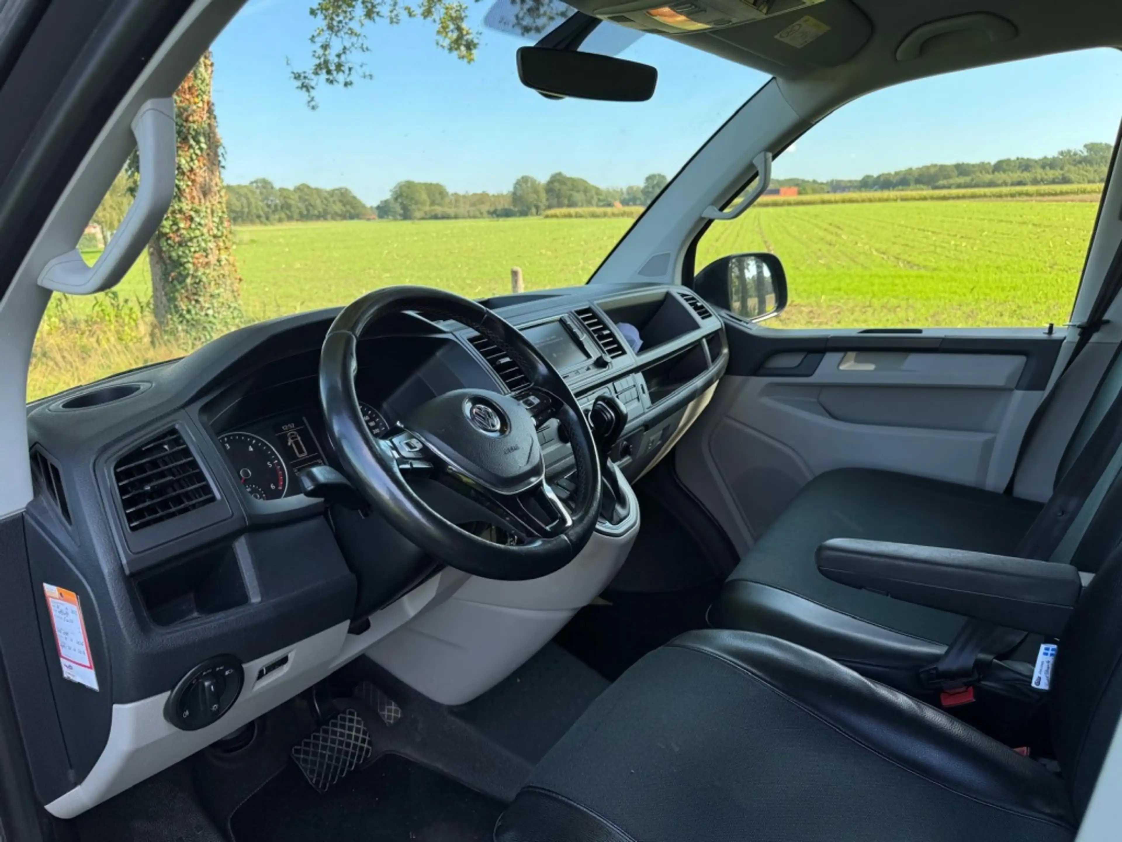 Volkswagen Transporter 2.0 TDI L1H2 Highl. | Standkachel | Stoelverwarmin — photo 9