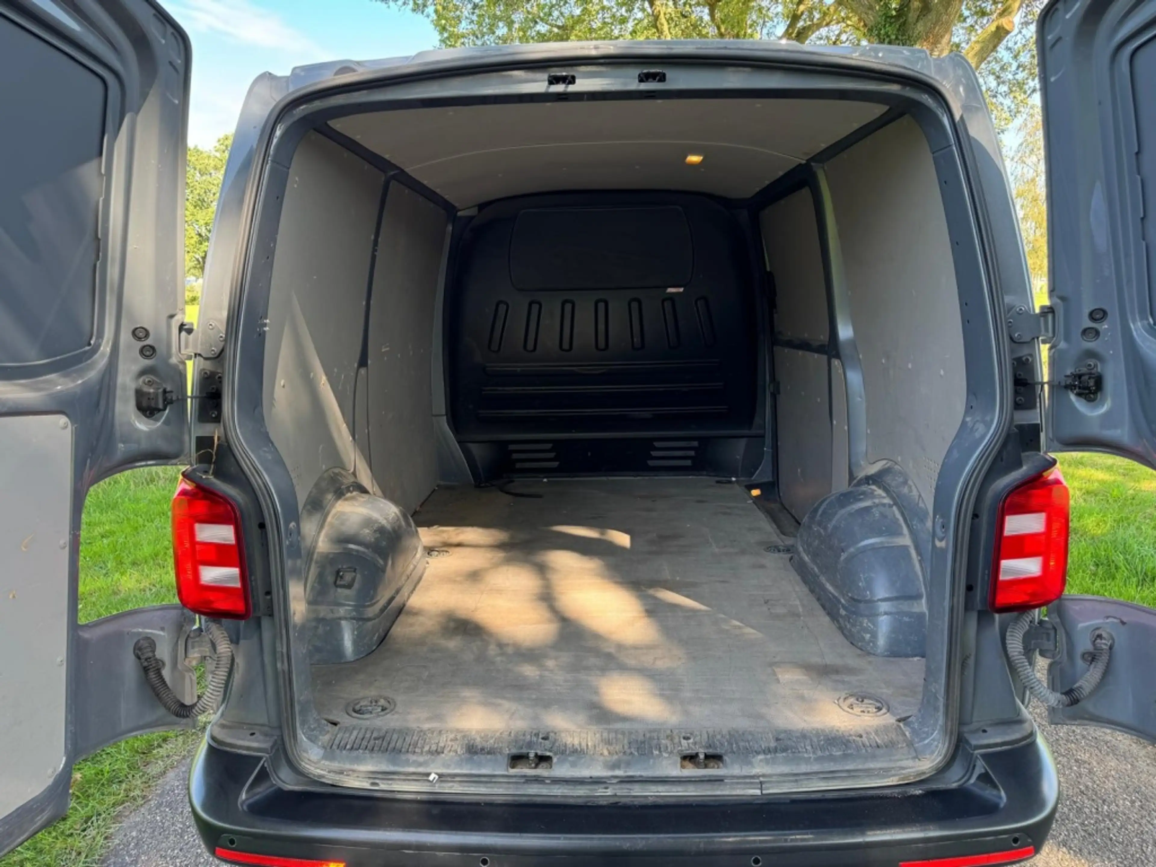 Volkswagen Transporter 2.0 TDI L1H2 Highl. | Standkachel | Stoelverwarmin — photo 13