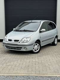 Renault Scenic 1.6 Essence Airco