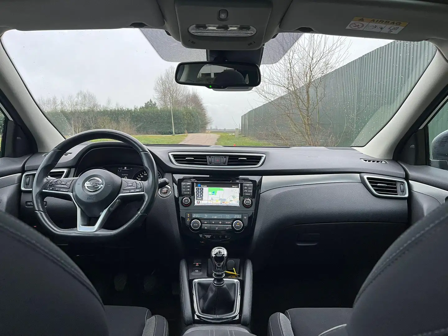 Nissan Qashqai 1.2 N-Connecta ACC 360 camera PANO Wit - 2