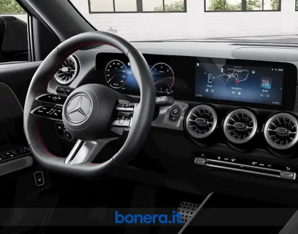 Mercedes-Benz GLB Class view 6