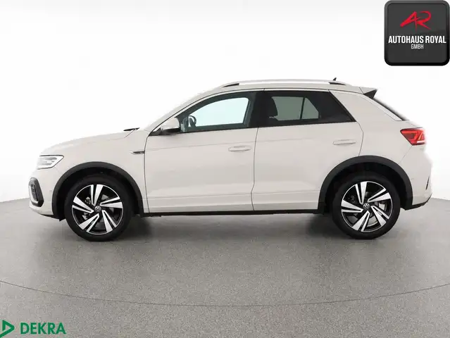 Volkswagen T-Roc view 2