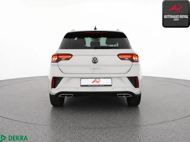 Volkswagen T-Roc view 4