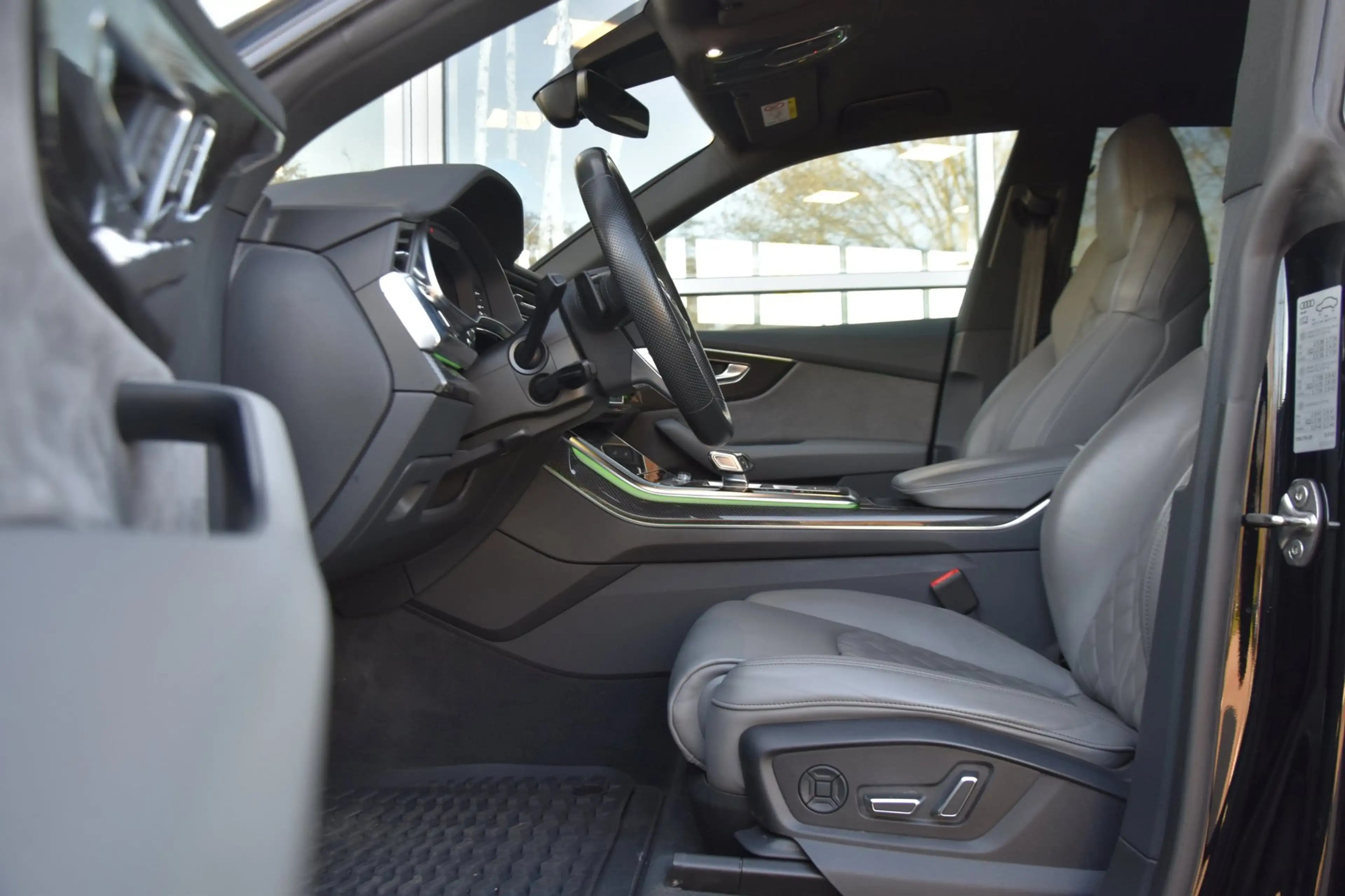 Audi SQ8 4.0 TFSI Q8 Quattro Audi Exclusive. Carbon Btw 1st — photo 8