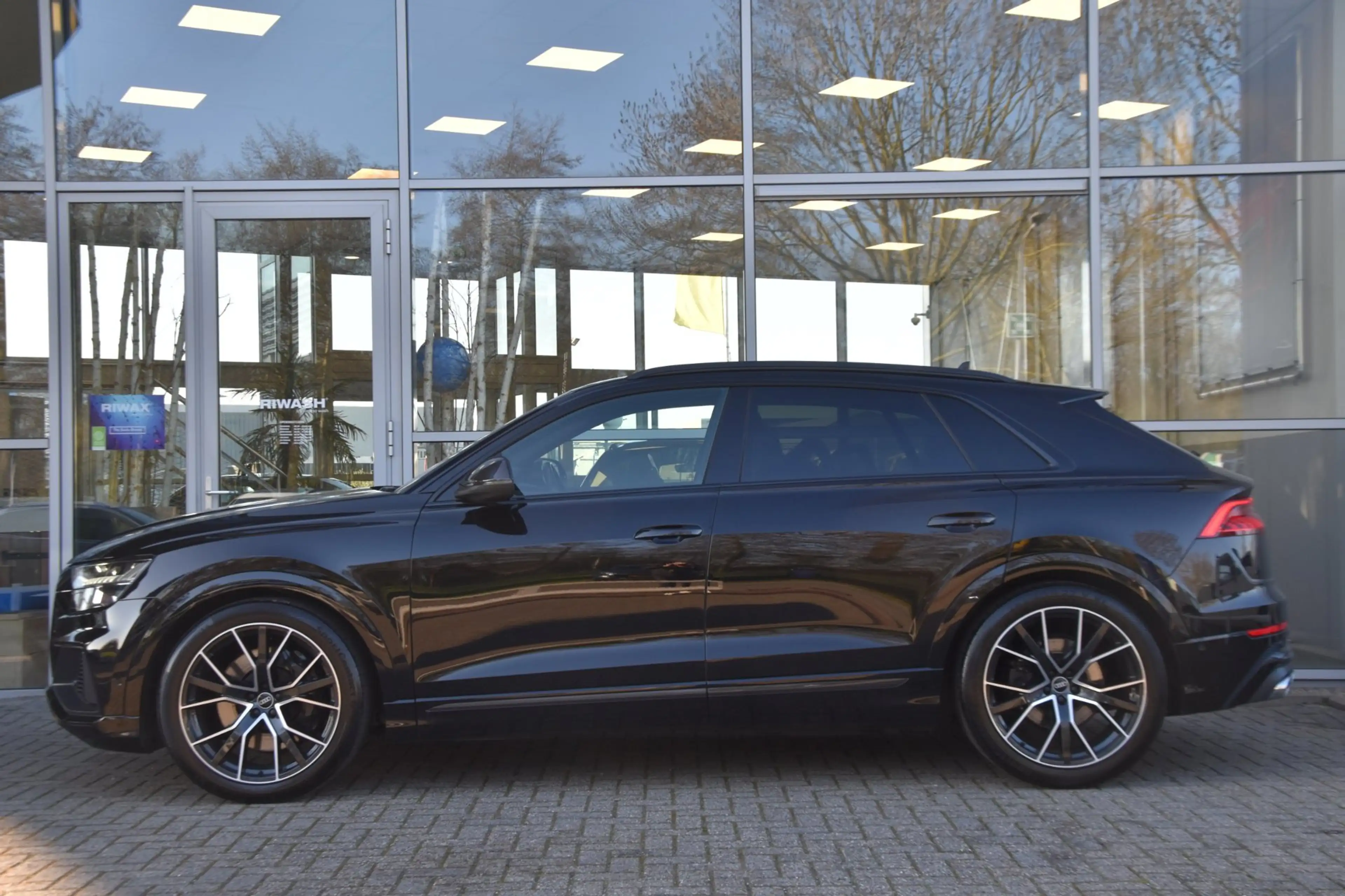 Audi SQ8 4.0 TFSI Q8 Quattro Audi Exclusive. Carbon Btw 1st — photo 5