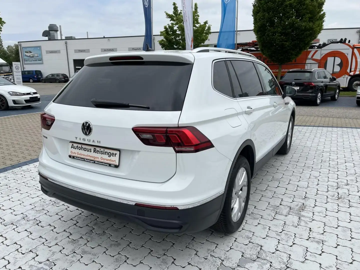 Volkswagen Tiguan Allspace 1.5 TSI DSG (NAVI,LED,ACC,Light,AHK) Klima Navi Bianco - 2