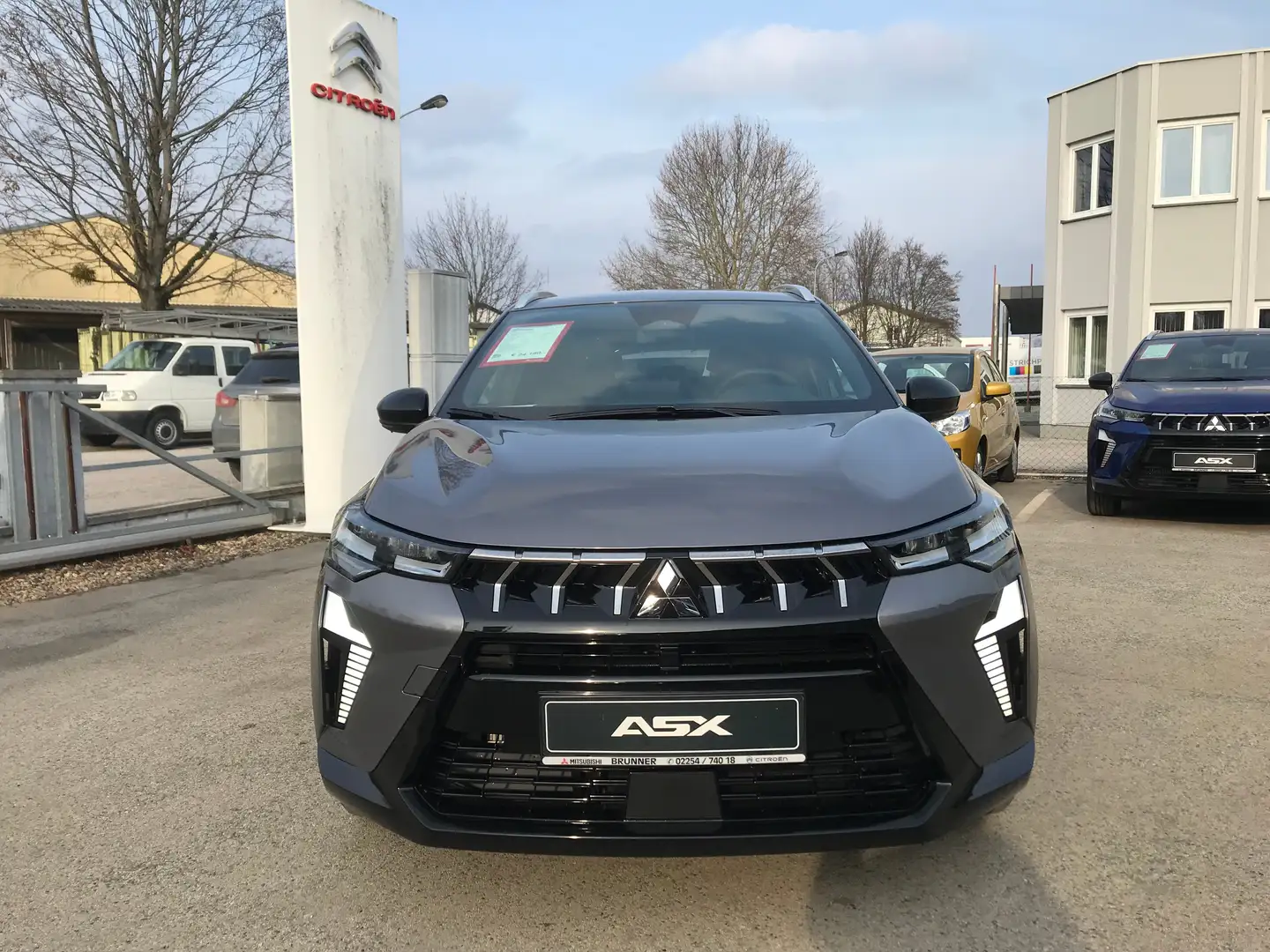 Mitsubishi ASX 1,3 DI-T MHEV Invite Grau - 2