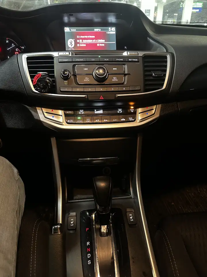 Honda Accord снимка Honda Accord