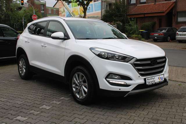 Imagine Hyundai TUCSON 1.6  Blue Intro Edition 2WD*NAVI*RFK*SHZ*