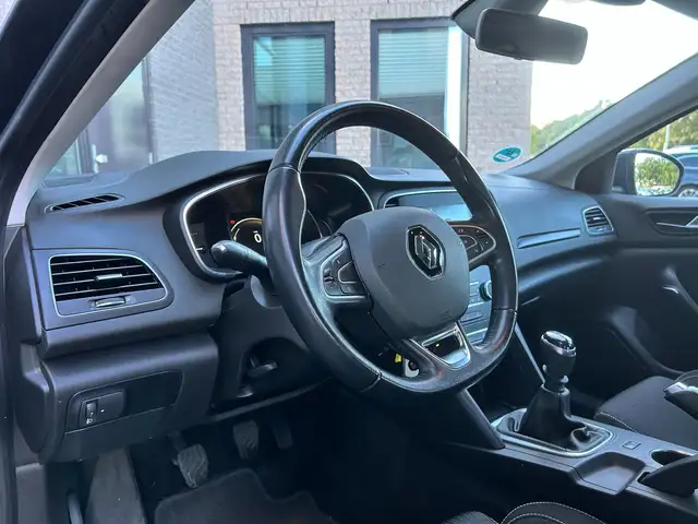 Renault Megane view 7