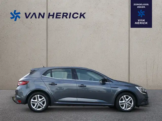 Renault Megane view 3