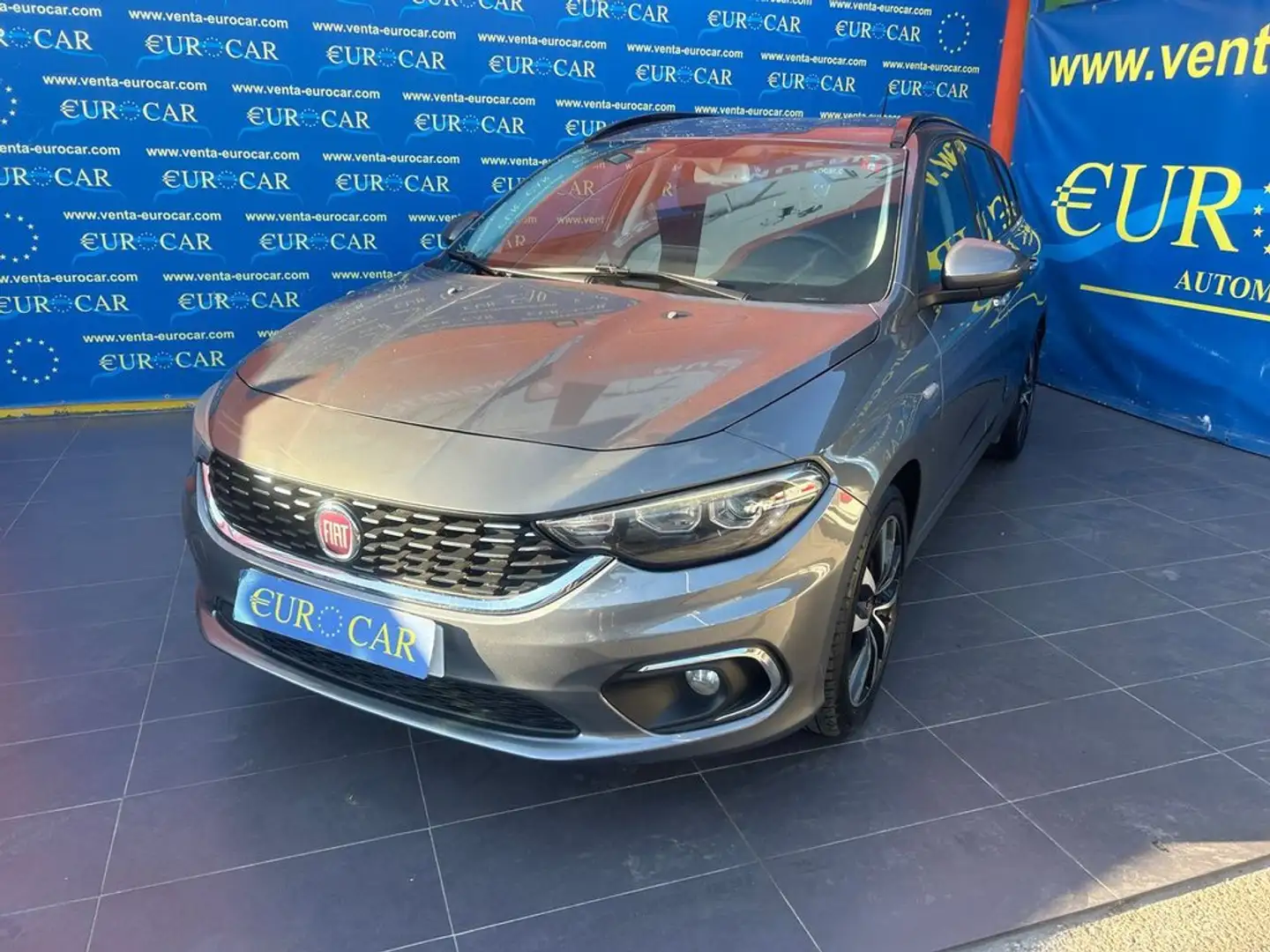 Fiat Tipo 1.4 I AVANT Gris - 2