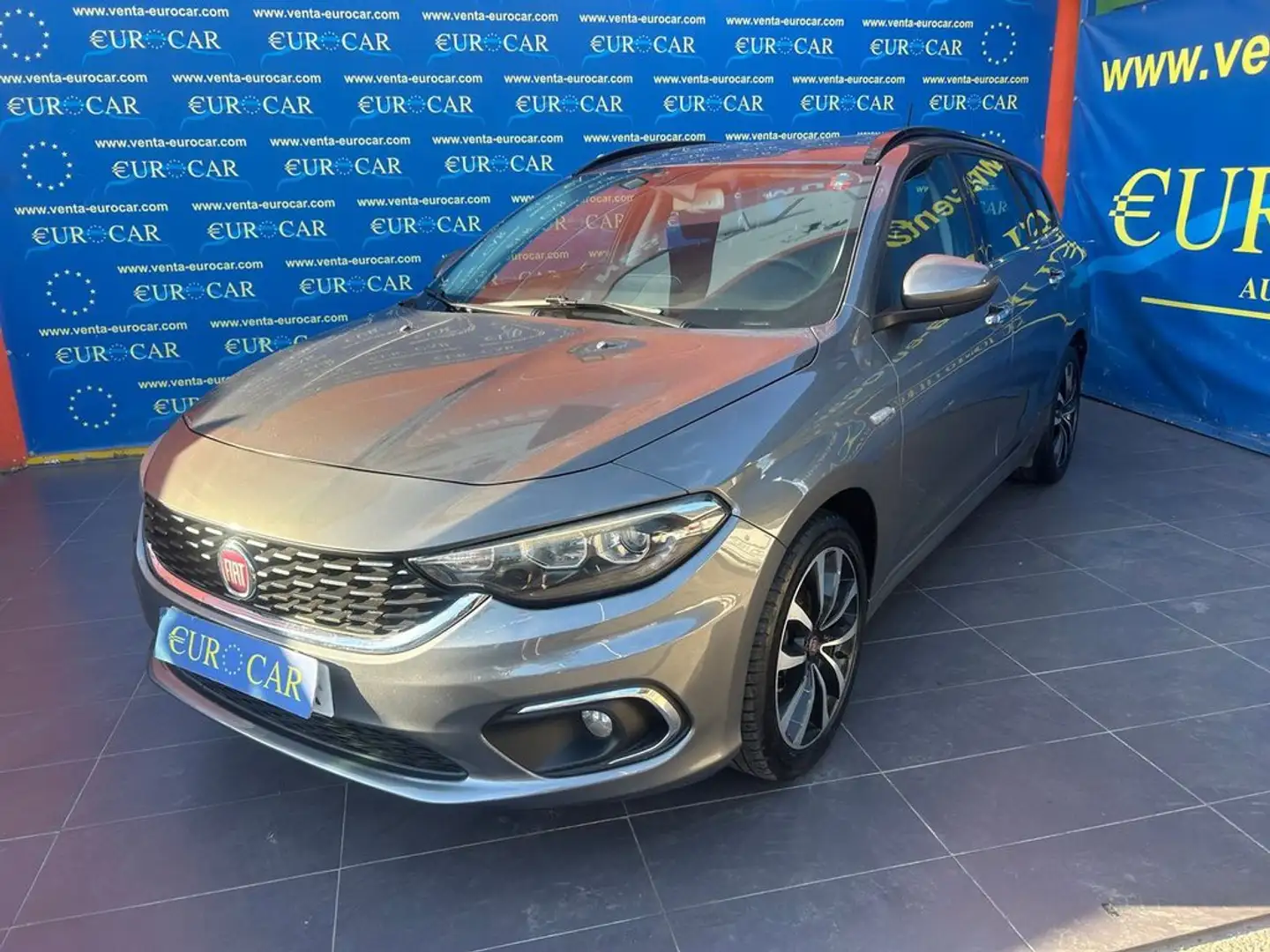 Fiat Tipo 1.4 I AVANT Gris - 1