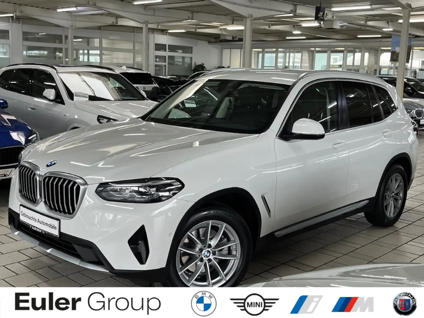 BMW X3 xDrive 20d A Navi LED SHZ ParkAss  3-Z-Klimaautom. Weiß - 1