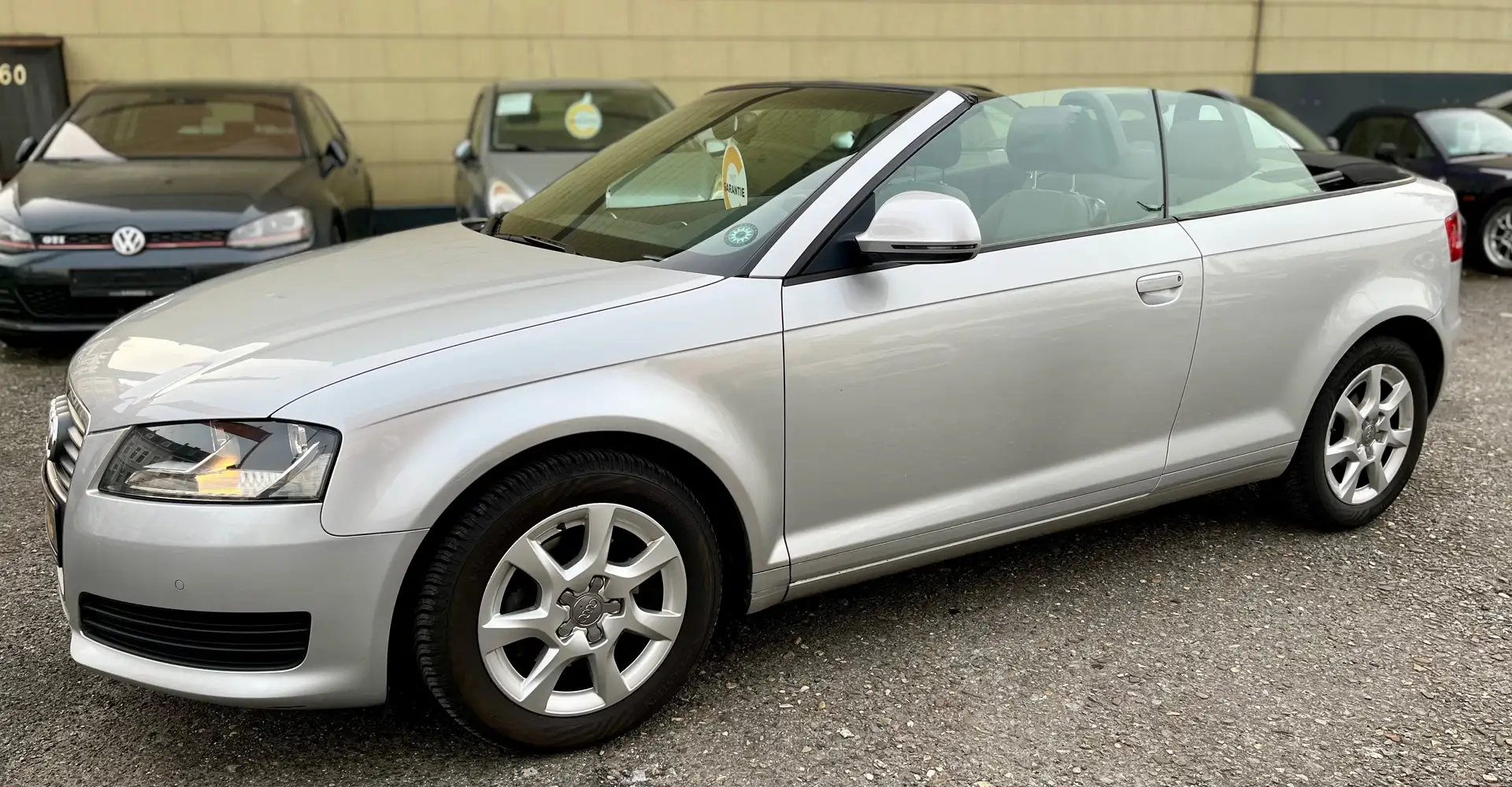 Audi A3 Attraction NAVI GARANTIE TOP TEMPOMAT CABRIO Argento - 2
