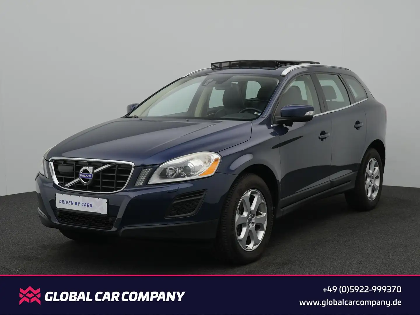 Volvo XC60 Summum AWD D5,ACC,BIXENON,DACH,BLIS,AHK,MEM Blau - 1
