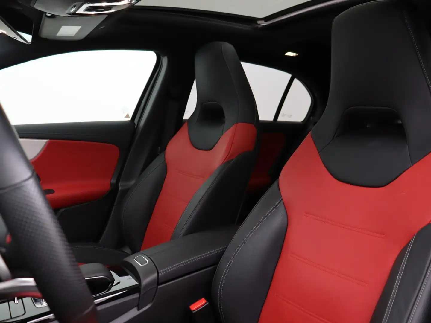Mercedes-Benz A 220 A 220 Sport auto Fekete - 1