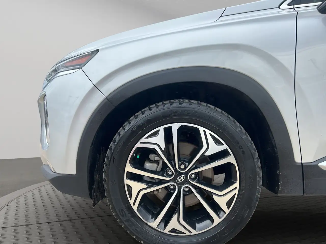 Hyundai SANTA FE снимка Hyundai SANTA FE
