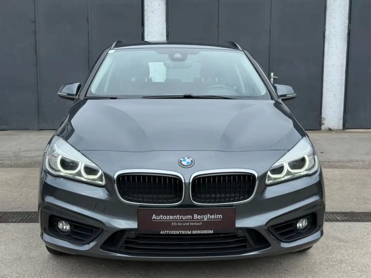 BMW 218 2er-Reihe Active Tourer Diesel (F45)  Active Tour Grau - 2