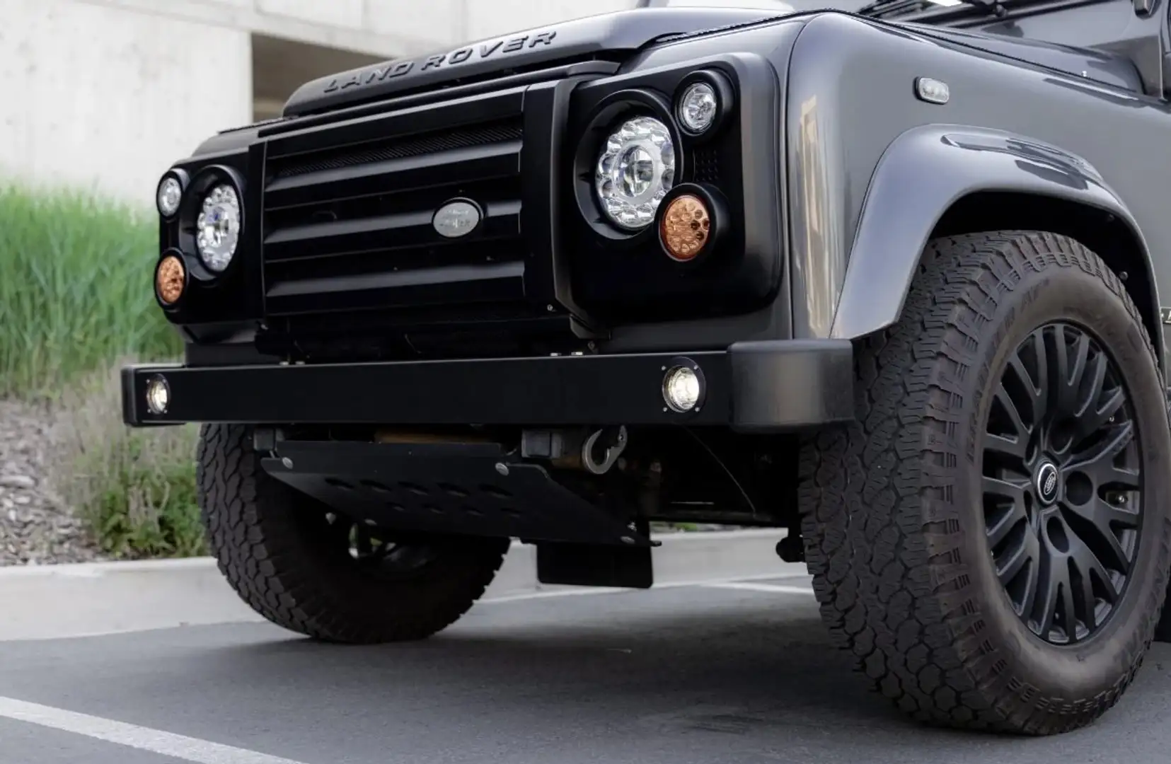 Land Rover Defender 110 by Arkonik Negru - 1