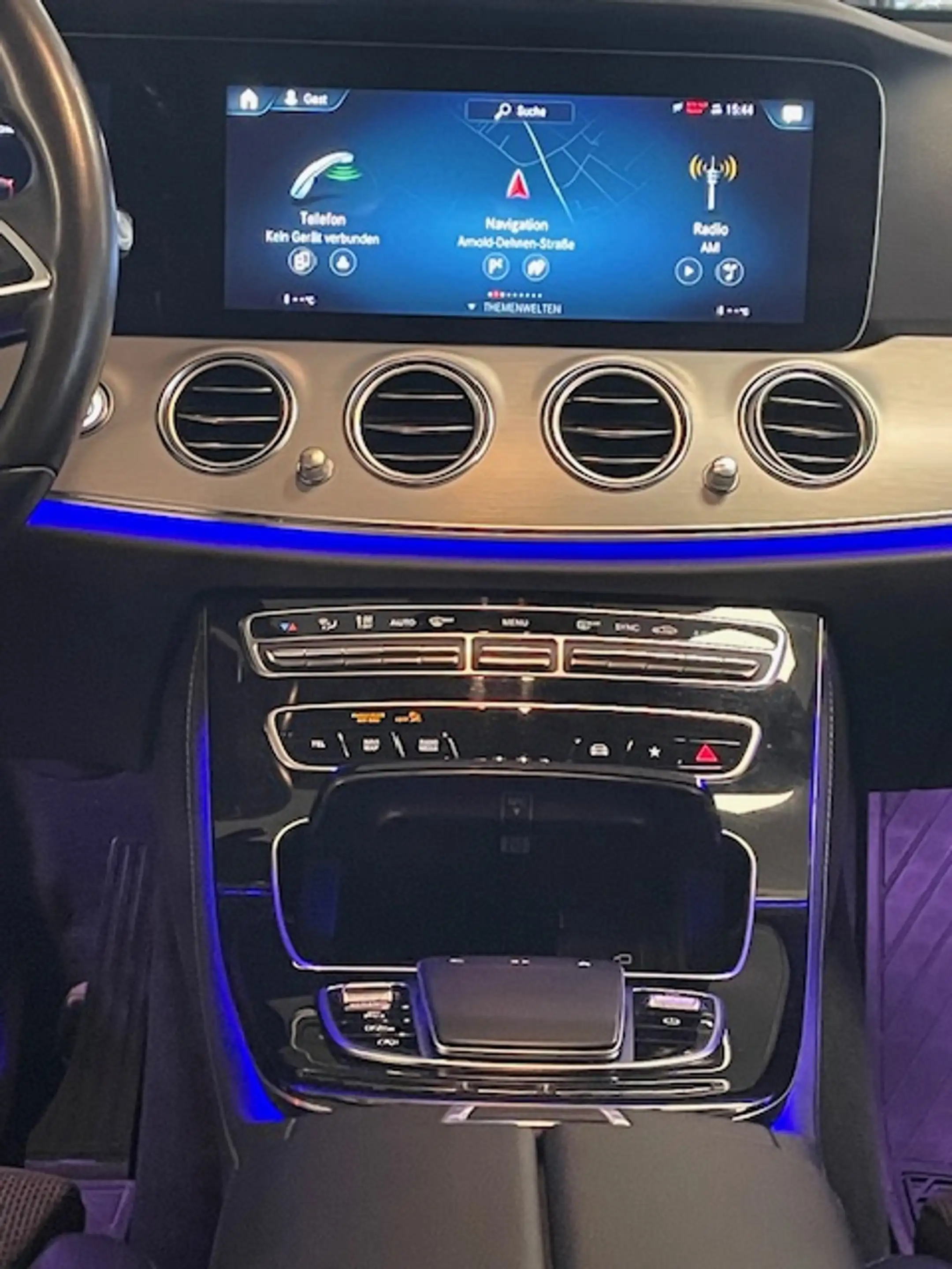 Mercedes-Benz E 220 E 220 d (213.004) — photo 9