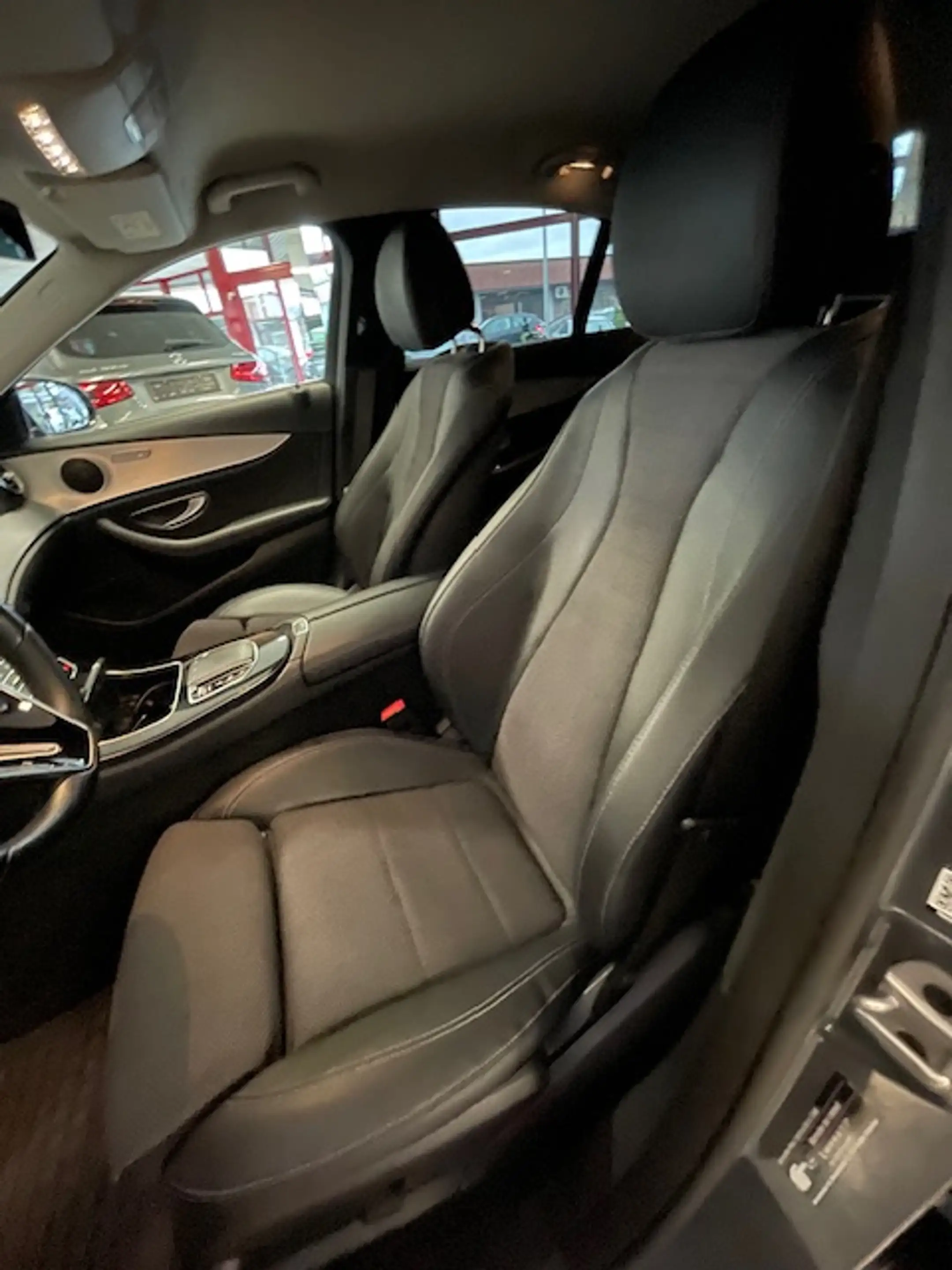 Mercedes-Benz E 220 E 220 d (213.004) — photo 7