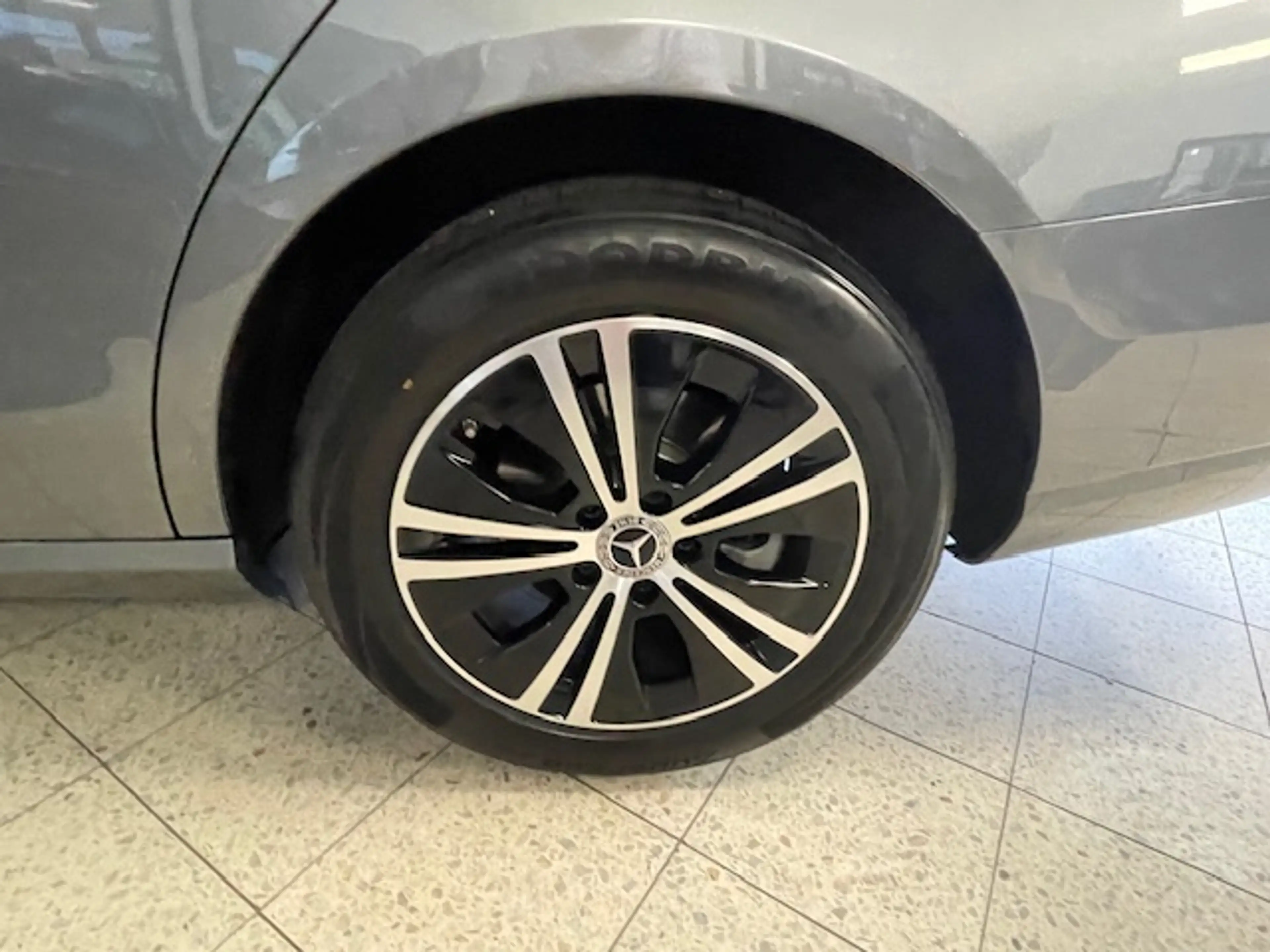 Mercedes-Benz E 220 E 220 d (213.004) — photo 15