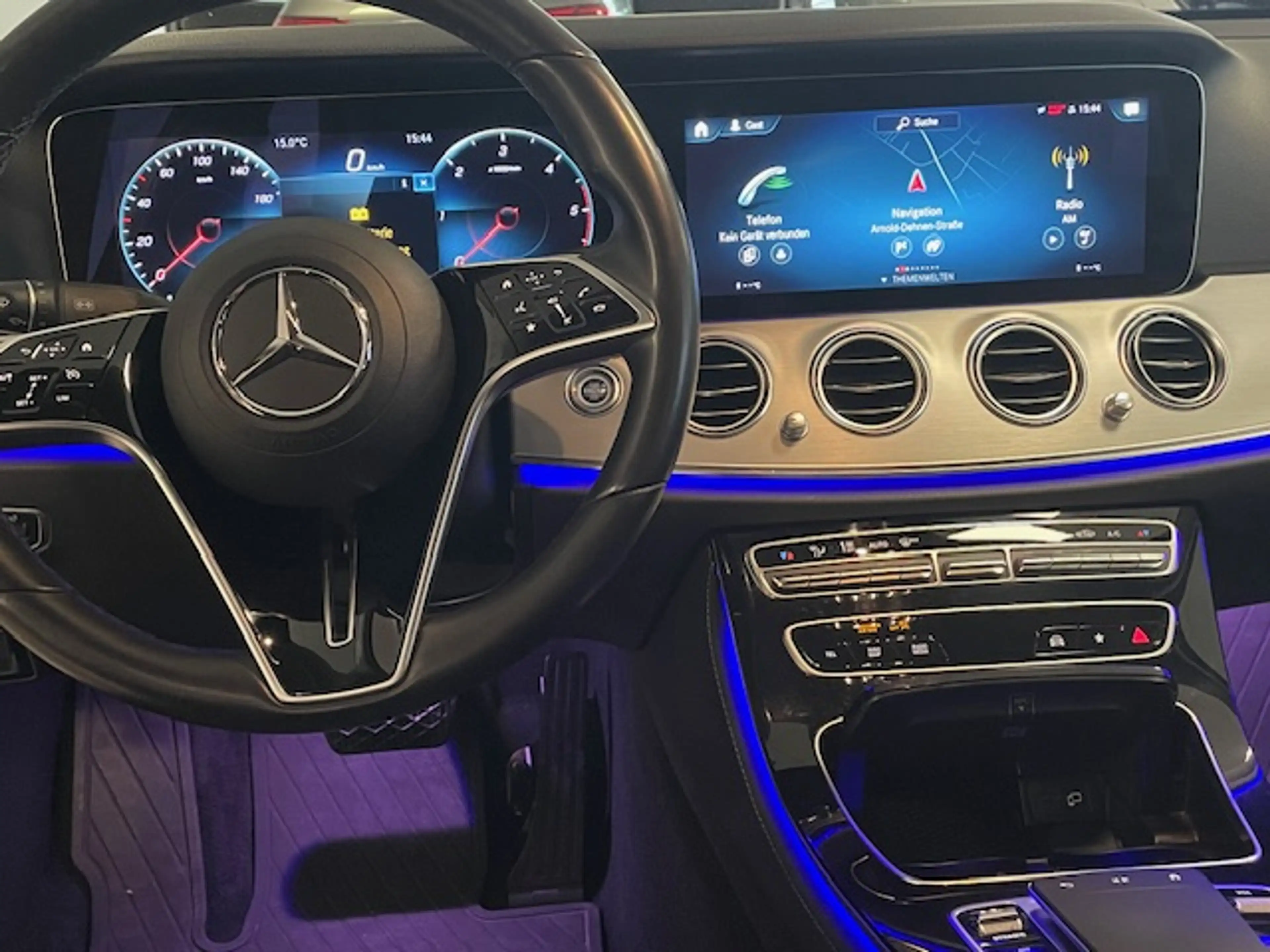 Mercedes-Benz E 220 E 220 d (213.004) — photo 10