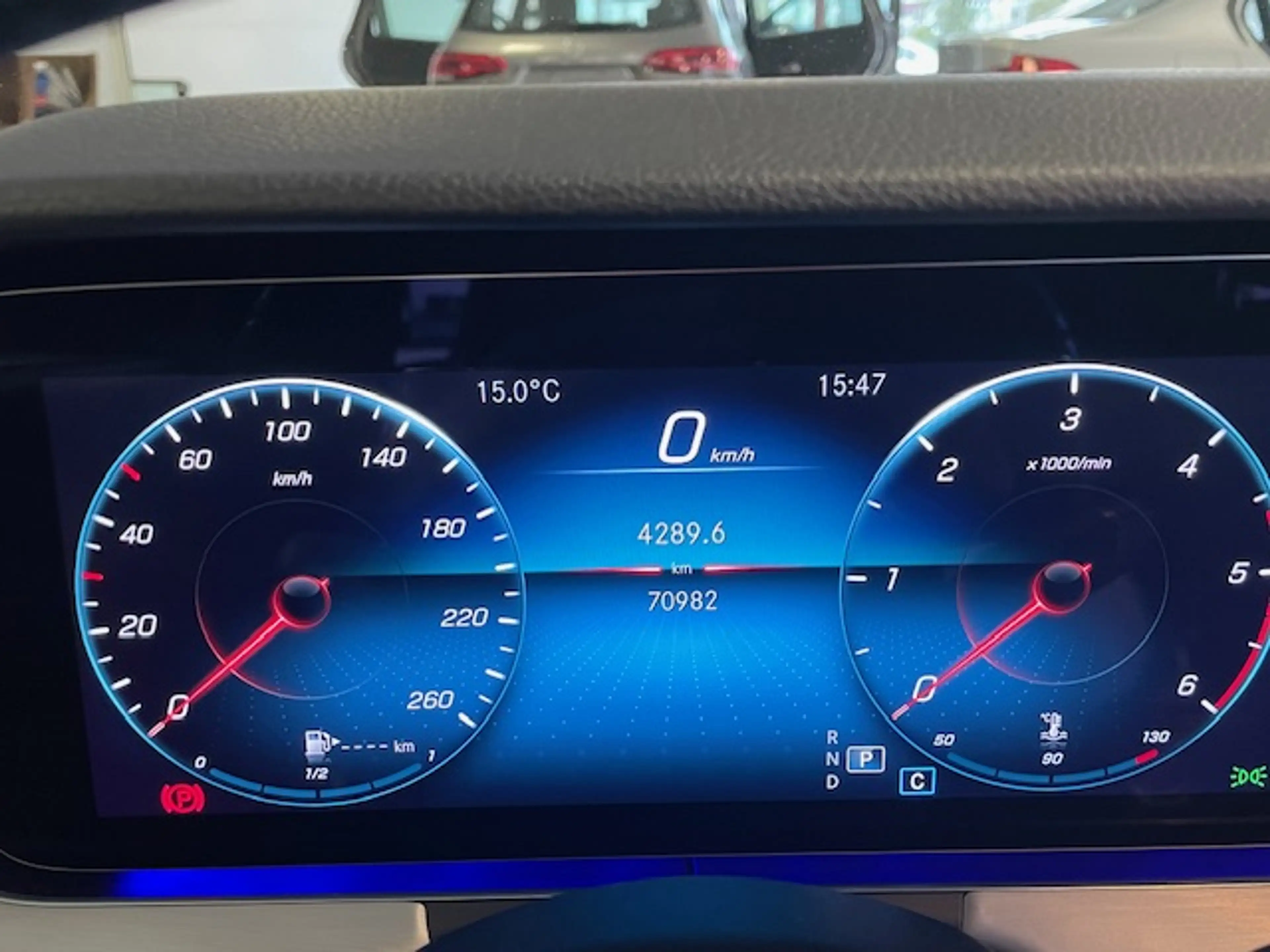 Mercedes-Benz E 220 E 220 d (213.004) — photo 13