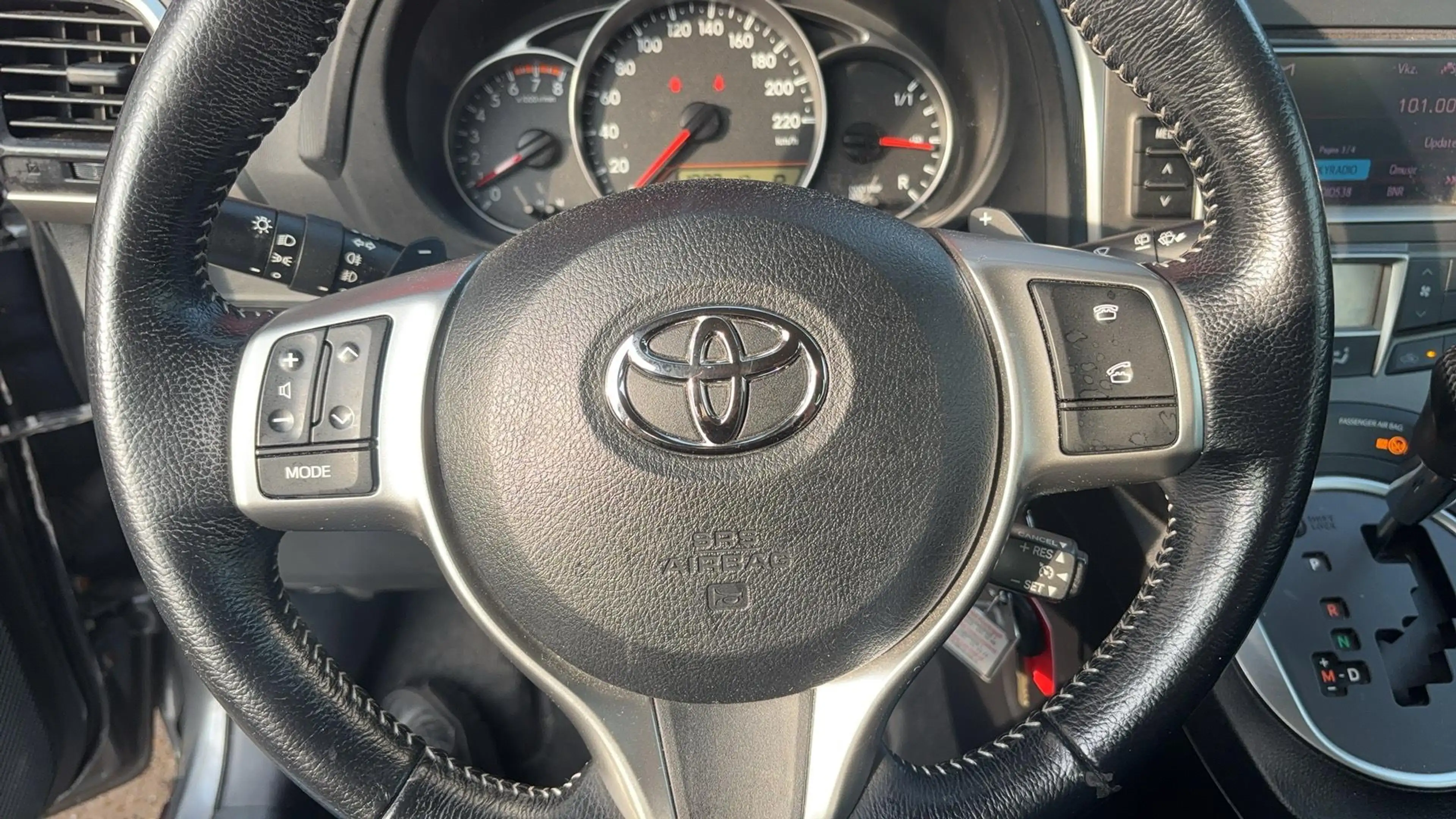 Toyota Verso-S 1.3 VVT-i Aspiration AUTOMAAT / TREKHAAK / CAMERA — photo 7