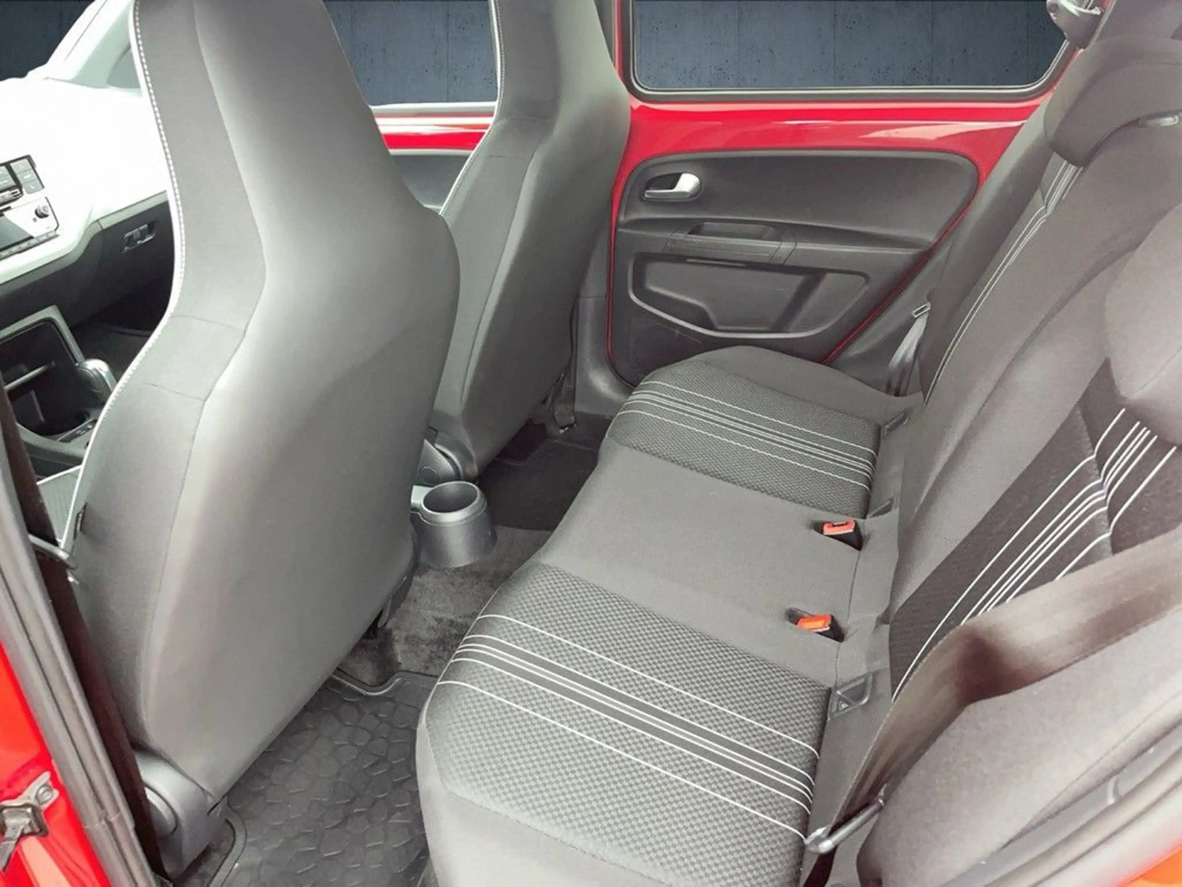 SEAT Mii electric Plus SHZ PDC CCS — photo 13
