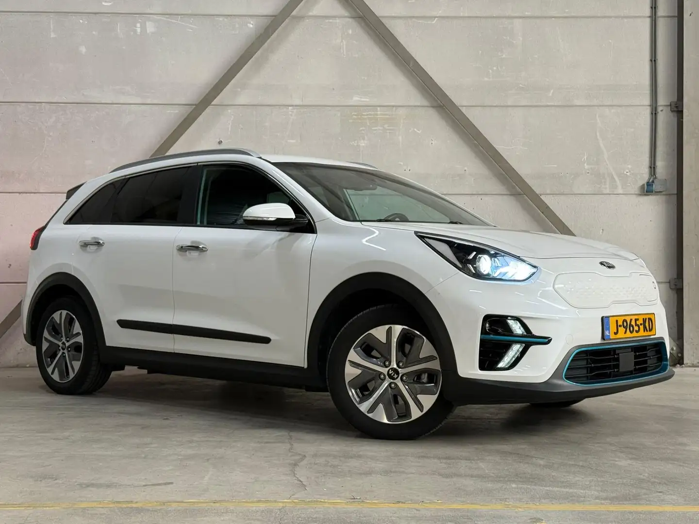 Kia e-Niro DynamicLine 64 kWh Carplay - Facelift - 3 Fase Wit - 2
