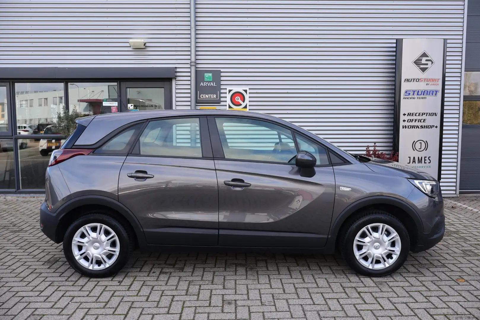 Opel Crossland X 1.2 Turbo Edition 1e Eigenaar | Dealer Onderh | NL Grijs - 2