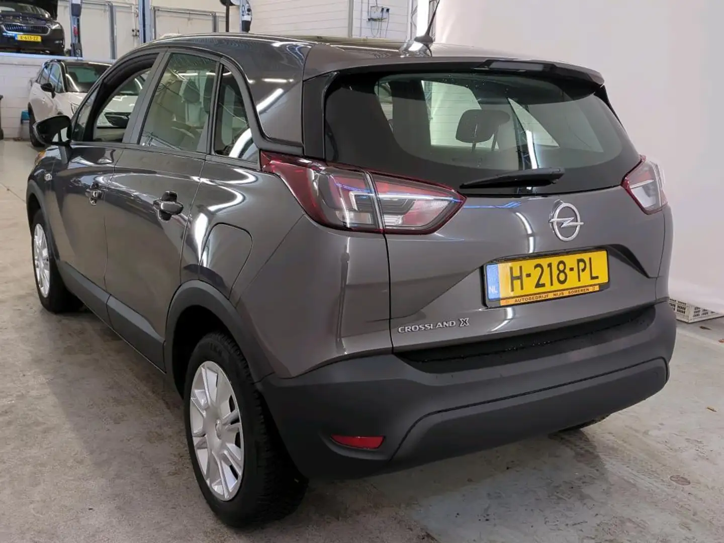 Opel Crossland X 1.2 Turbo Edition 1e Eigenaar | Dealer Onderh | NL Grijs - 2