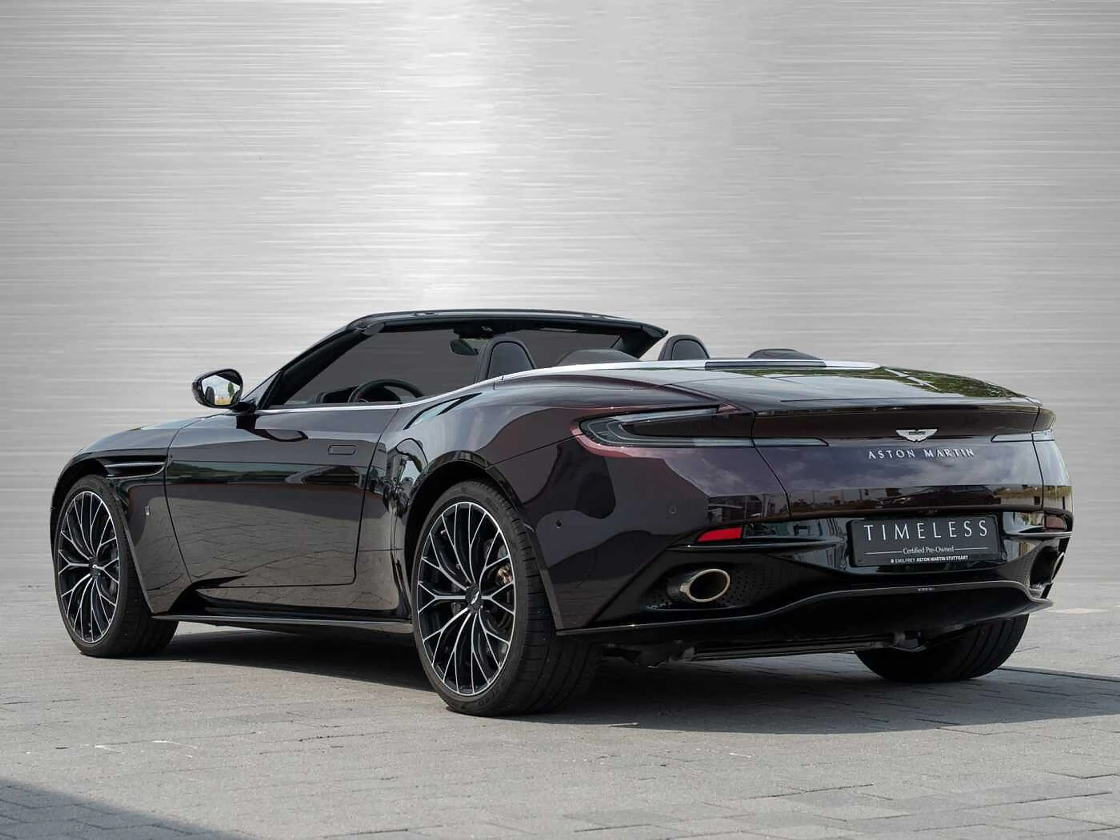 Aston Martin DB11 V8 Volante Q Sonderlackierung — photo 2