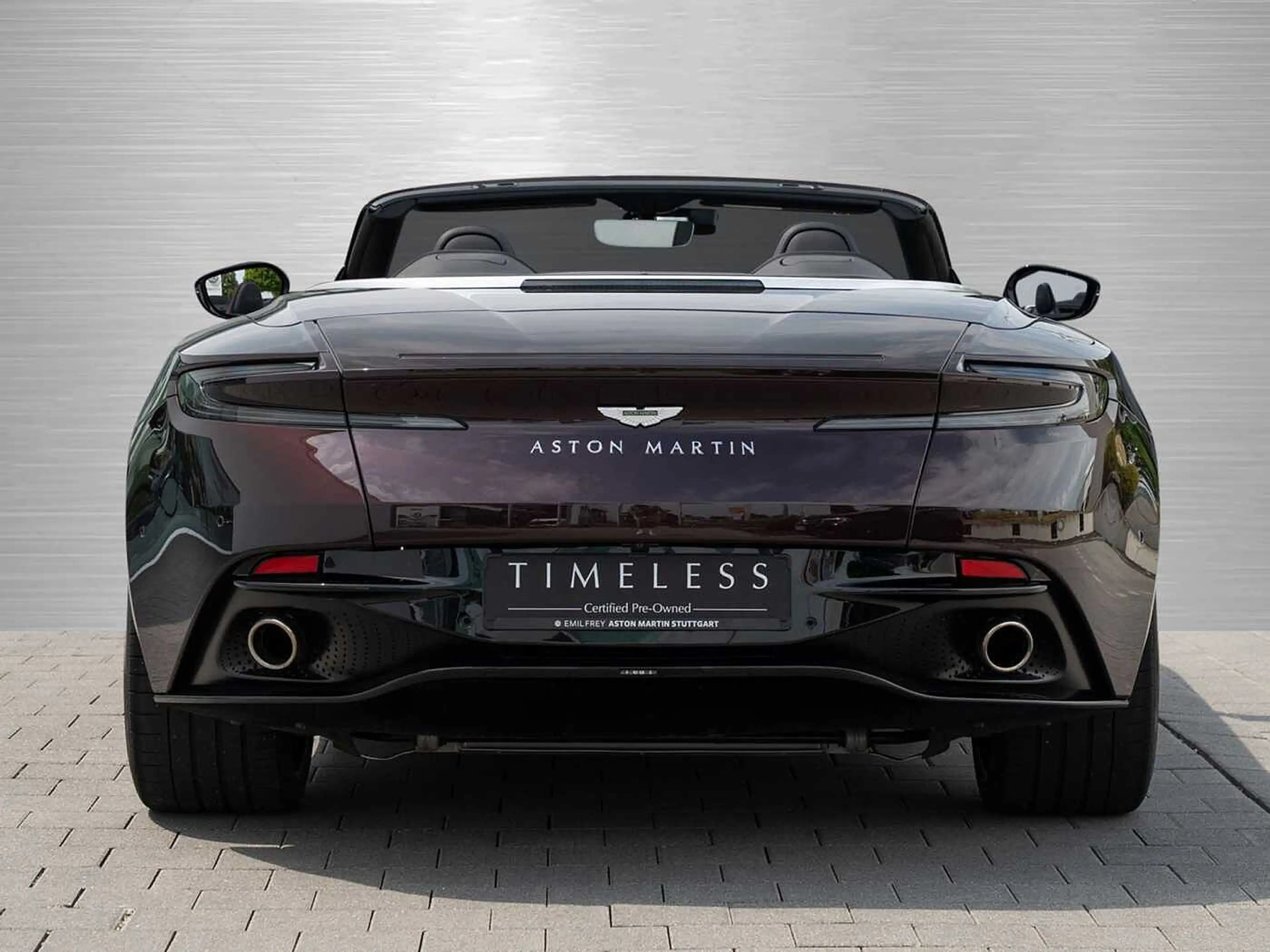 Aston Martin DB11 V8 Volante Q Sonderlackierung — photo 24