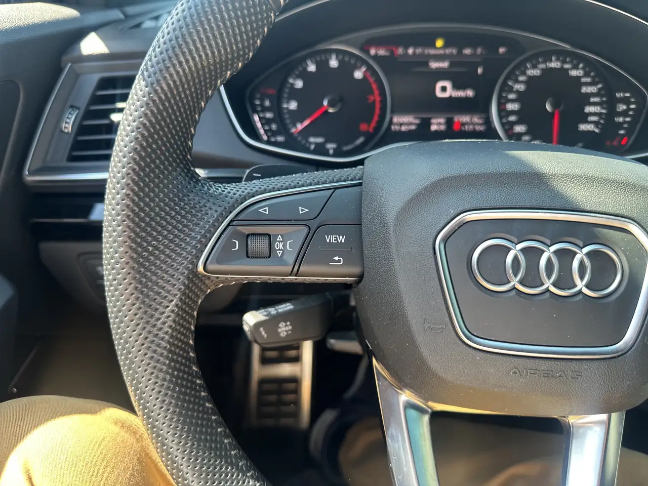 Audi Q5 снимка Audi Q5